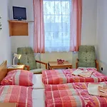 Hotel Alf