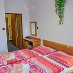 Alf Hotel 3*