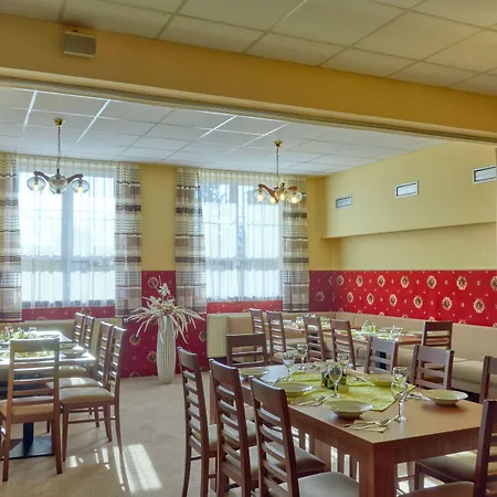 Alf Hotel