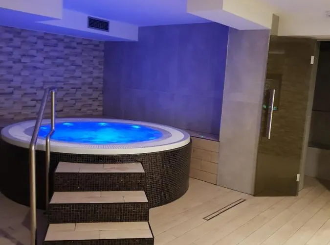 Alf Hotel 3*